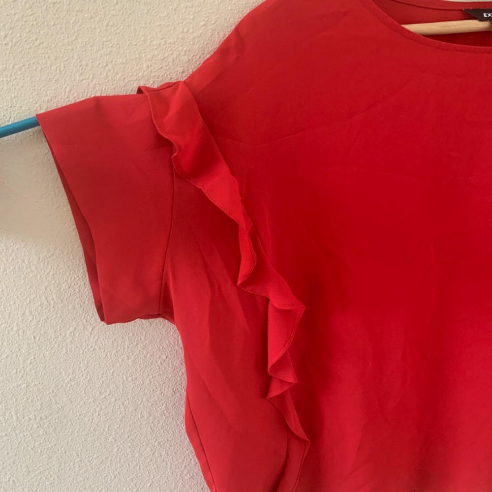 Express Small Petite Cherry Red Ruffle Top - Picture 2 of 4